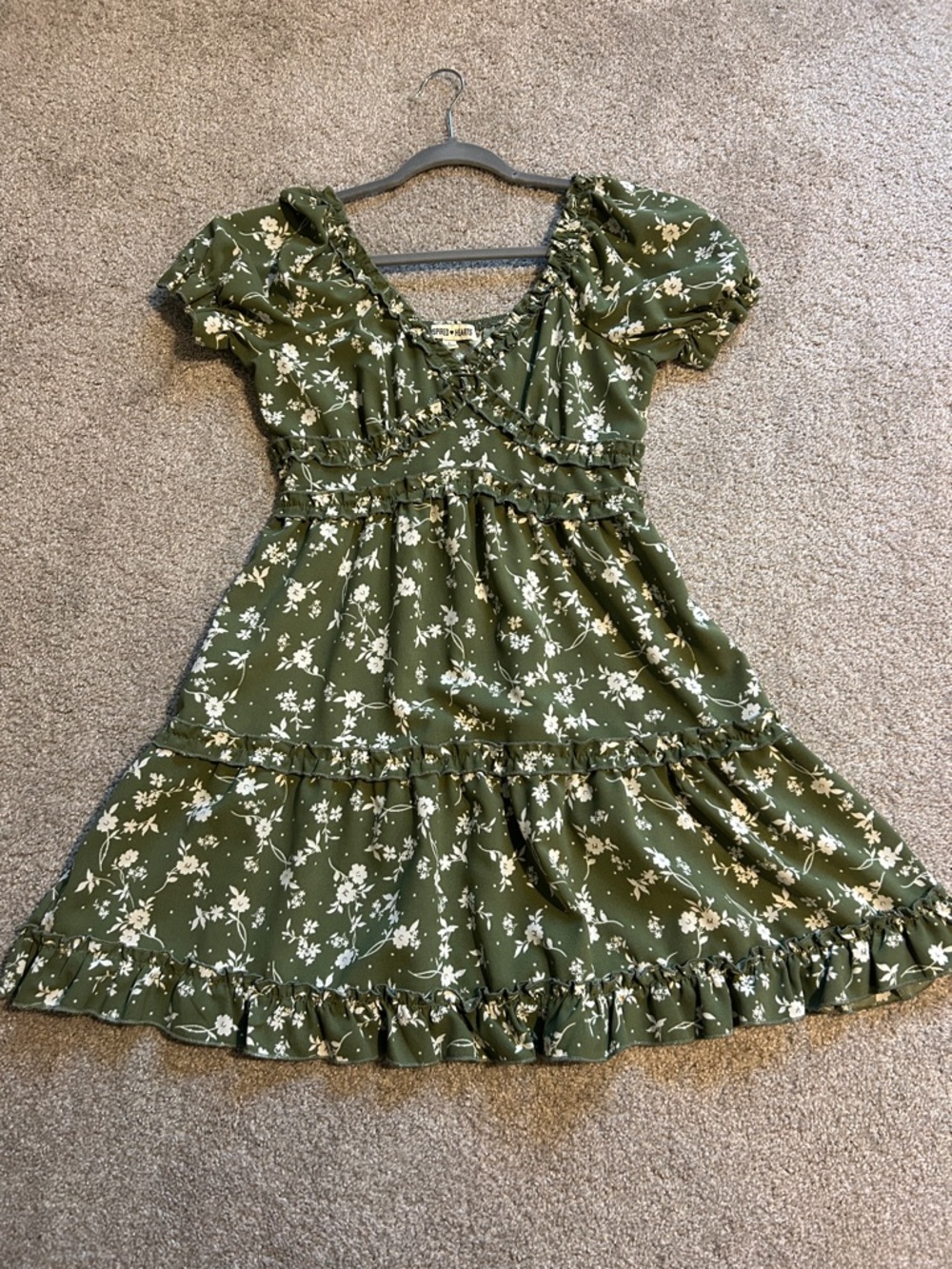Inspired Hearts Women’s Size Large Flare Dress Puff Sleeves V Neck Floral Green